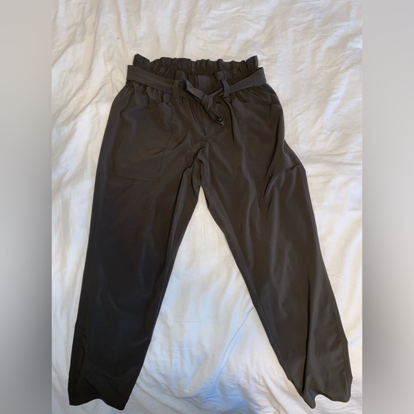 Athleta Bag Tie Pants (size 8) - Picture 2 of 2